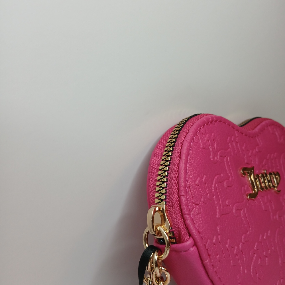 Juicy Couture Pink Flash Embosse 'Can't Tame Her' Heart Zip Around NWT - Picture 3 of 7